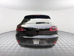 2017 Macan Thumbnail 6