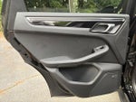 2017 Macan Thumbnail 22