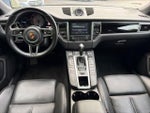 2017 Macan Thumbnail 23