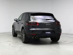2017 Macan Thumbnail 6