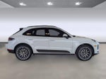 2021 Macan Thumbnail 7