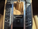 2017 Macan Thumbnail 31