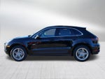 2017 Macan Thumbnail 4