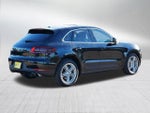 2017 Macan Thumbnail 7