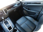 2017 Macan Thumbnail 11