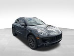 2017 Macan Thumbnail 1