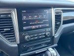 2018 Macan Thumbnail 27