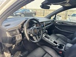 2019 Macan Thumbnail 2