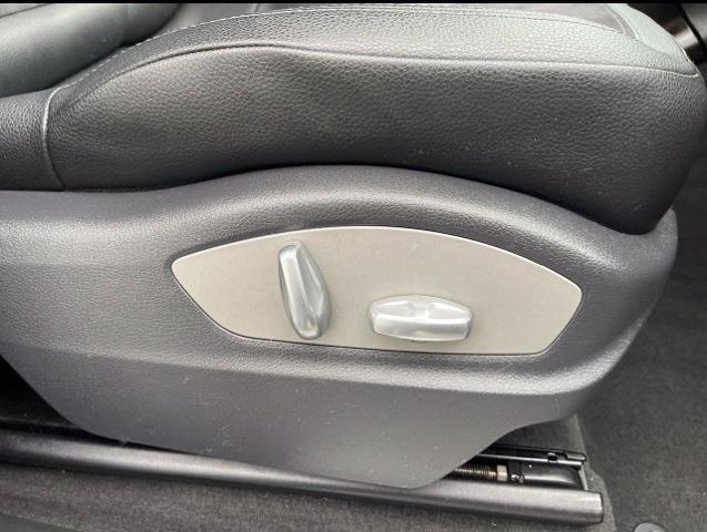 2015 Porsche Macan - $14,995