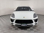 2017 Macan Thumbnail 2