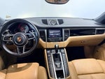 2017 Macan Thumbnail 32