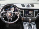2015 Macan Thumbnail 8