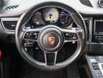2015 Macan Thumbnail 9