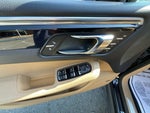 2017 Macan Thumbnail 44