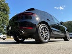 2017 Macan Thumbnail 52