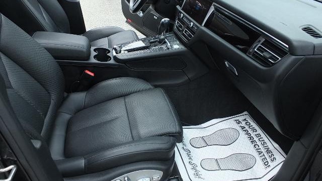 2020 Porsche Macan S