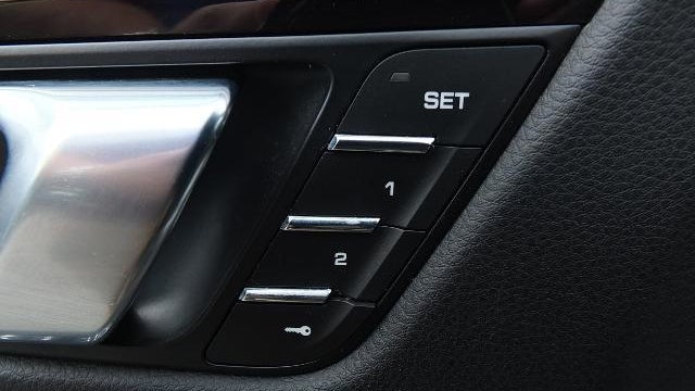 2020 Porsche Macan S