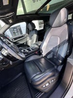 2019 Cayenne Thumbnail 9