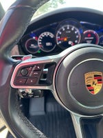 2019 Cayenne Thumbnail 16