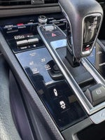 2019 Cayenne Thumbnail 22