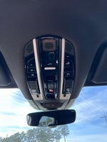 2019 Cayenne Thumbnail 23