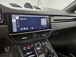 2019 Cayenne Thumbnail 16