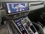 2019 Cayenne Thumbnail 17