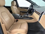 2020 Cayenne Thumbnail 30