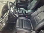 2021 Cayenne Thumbnail 12