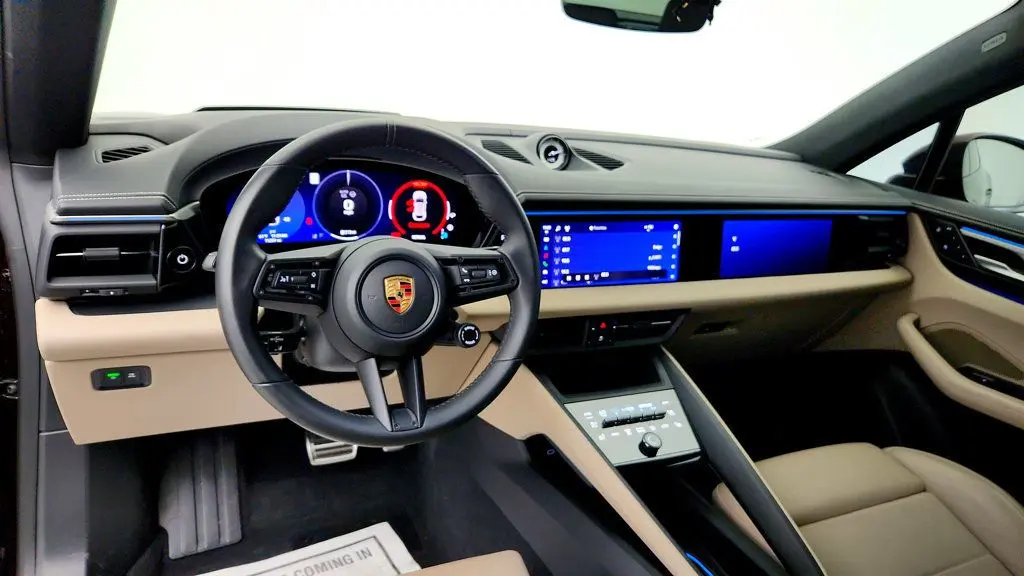 2025 Porsche Macan 4S Electric