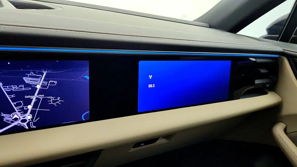 2025 Porsche Macan 4S Electric