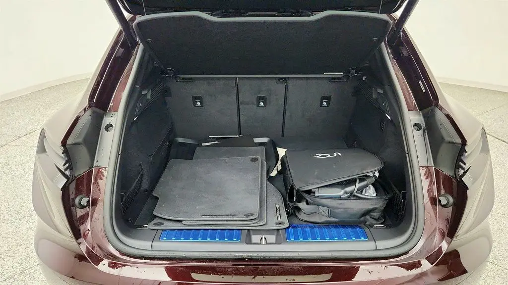 2025 Porsche Macan 4S Electric
