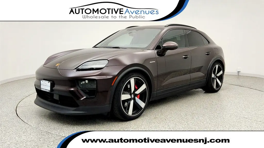 2025 Porsche Macan