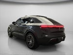2025 Macan Thumbnail 6