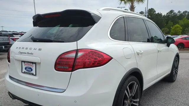 2011 Porsche Cayenne Turbo