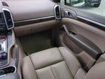 2011 Cayenne Thumbnail 15