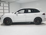 2017 Cayenne Thumbnail 11