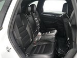 2017 Cayenne Thumbnail 23