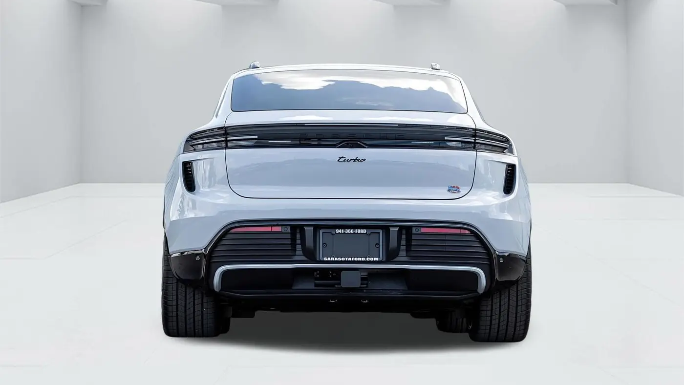 2025 Porsche Macan Turbo Electric