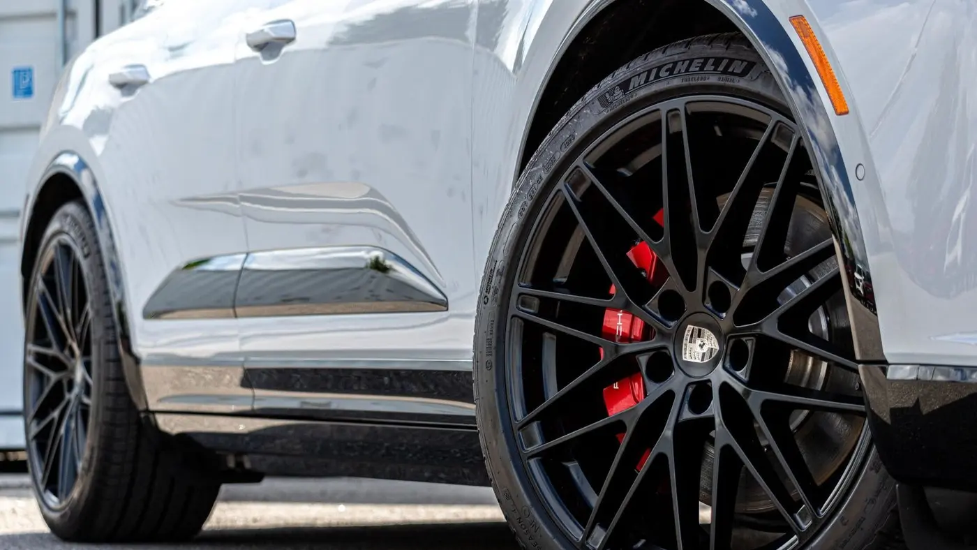 2025 Porsche Macan Turbo Electric