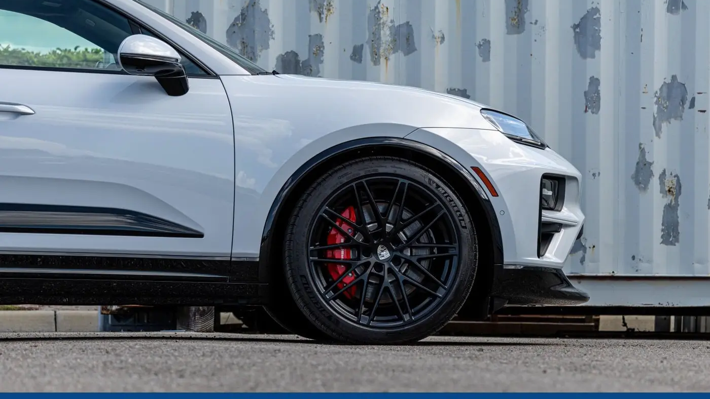 2025 Porsche Macan Turbo Electric