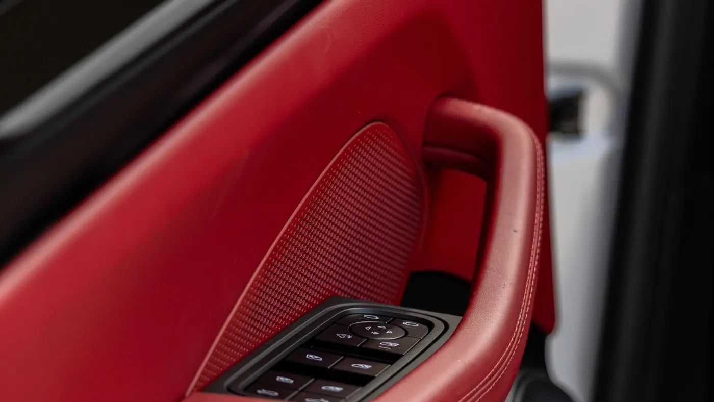 2025 Porsche Macan Turbo Electric