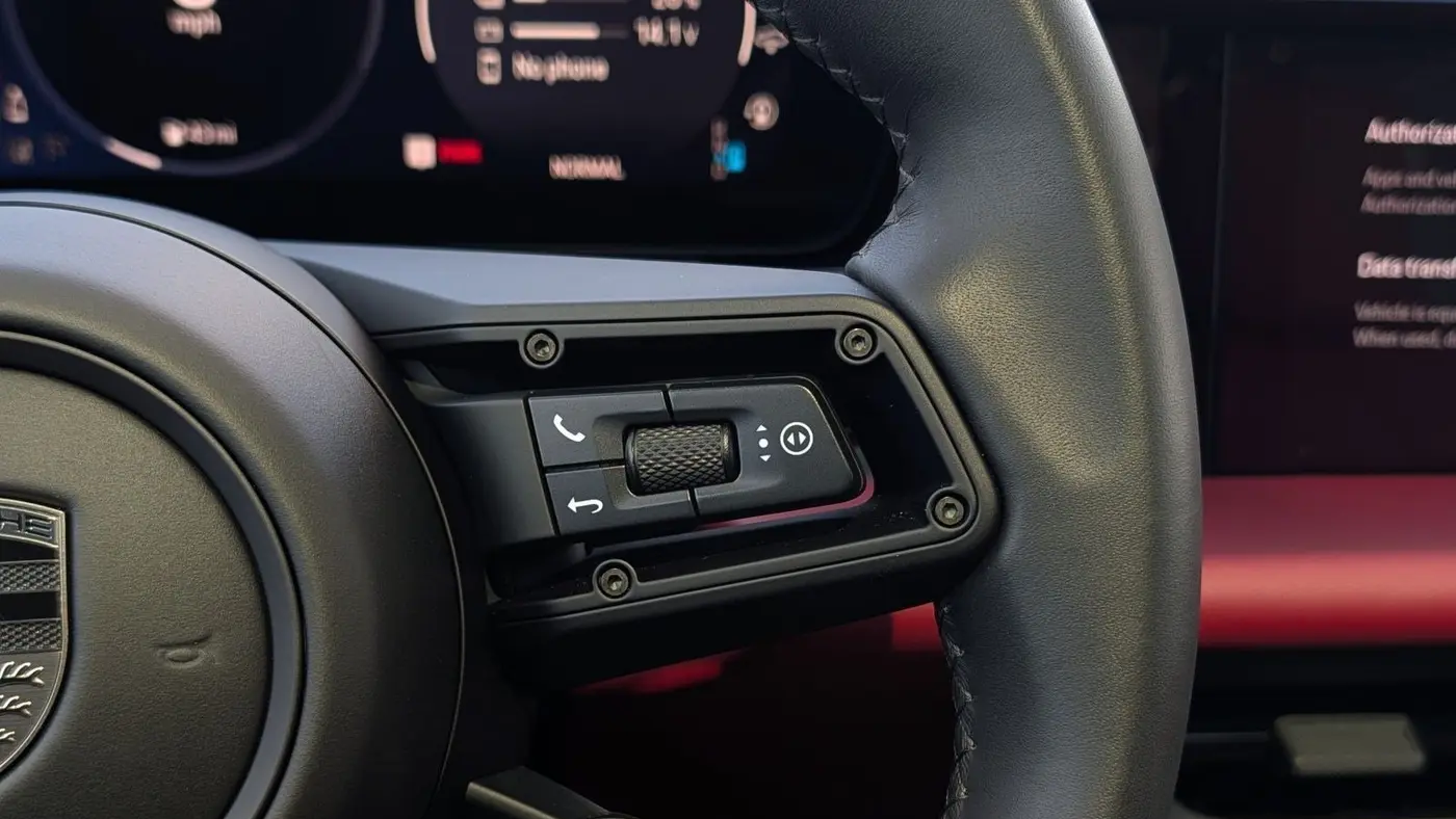 2025 Porsche Macan Turbo Electric
