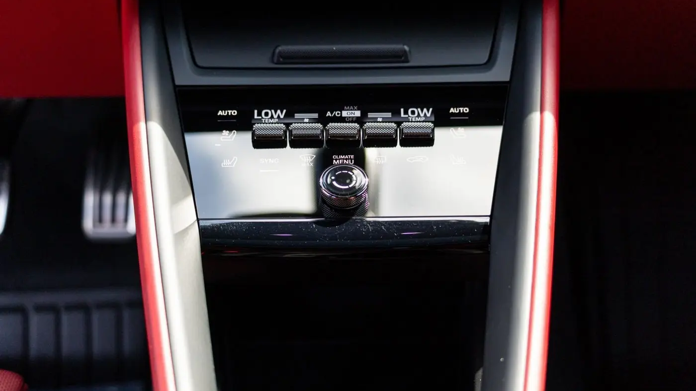 2025 Porsche Macan Turbo Electric
