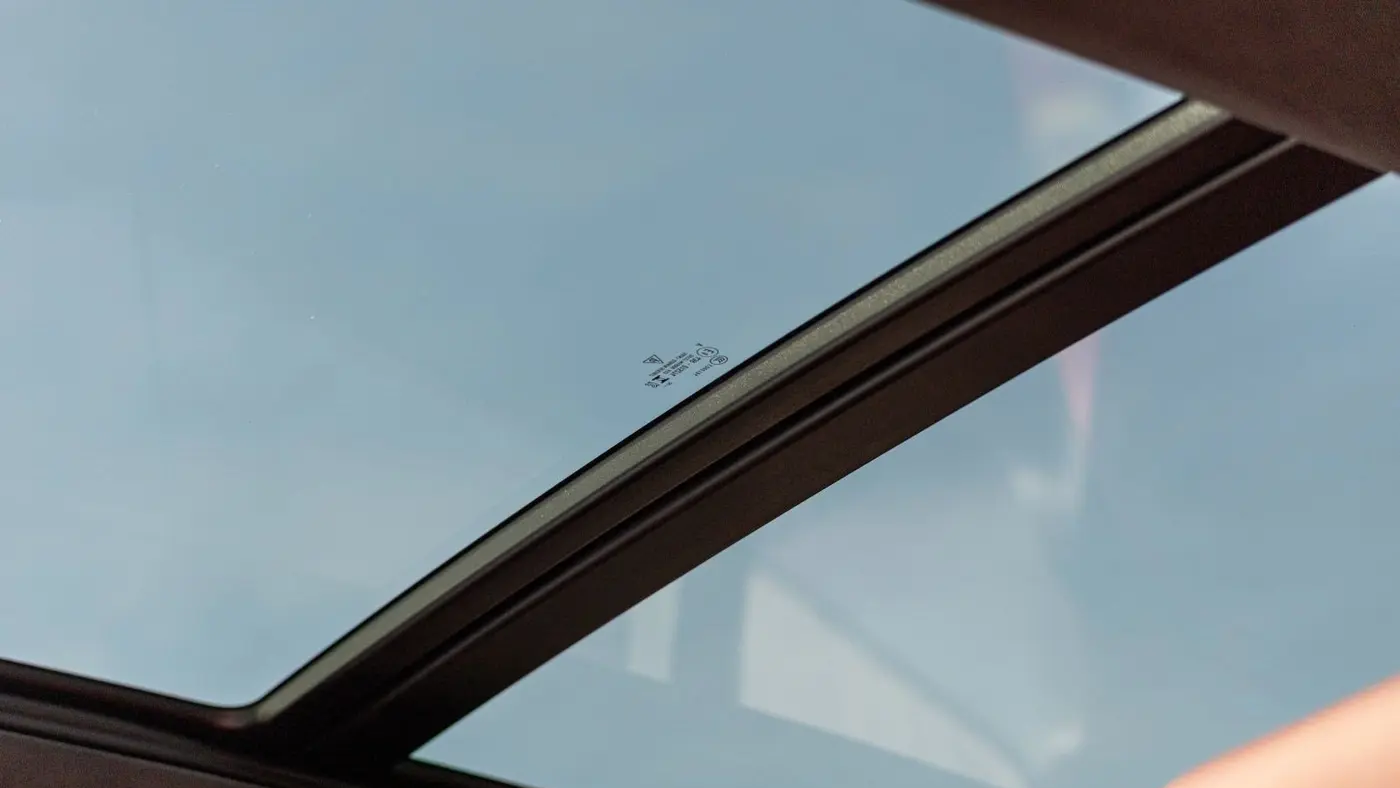 2025 Porsche Macan Turbo Electric
