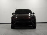 2024 Macan Thumbnail 8