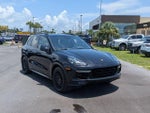 2016 Cayenne Thumbnail 3