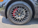 2016 Cayenne Thumbnail 22