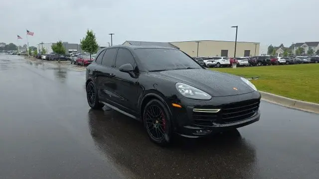 2017 Porsche Cayenne GTS