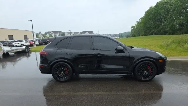 2017 Porsche Cayenne GTS